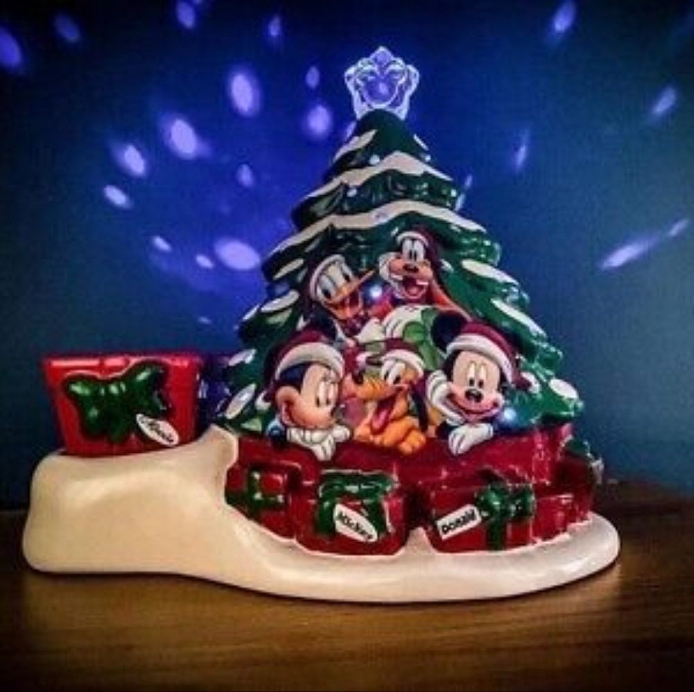Holiday Christmas Tree w/Mickey and Friends Wax Warmer